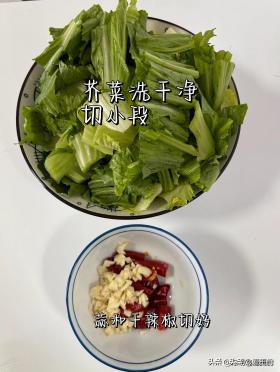 秋天常吃这菜，叶酸比黄瓜高46倍，50岁后使劲吃，腿脚麻利精神好