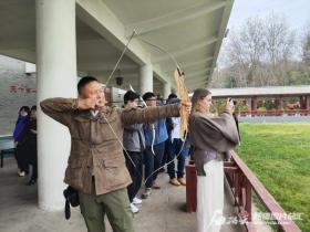 万人说新疆丨走进锡伯古城 体验别样民俗风情  第2张